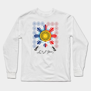 Philippine Sun / Philippine Swords (Ginunting) / Baybayin word Tapang (Courage) Long Sleeve T-Shirt